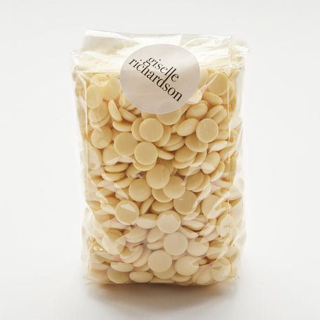 Giselle Richardson 300g of White chocolate drops in transparent bag
